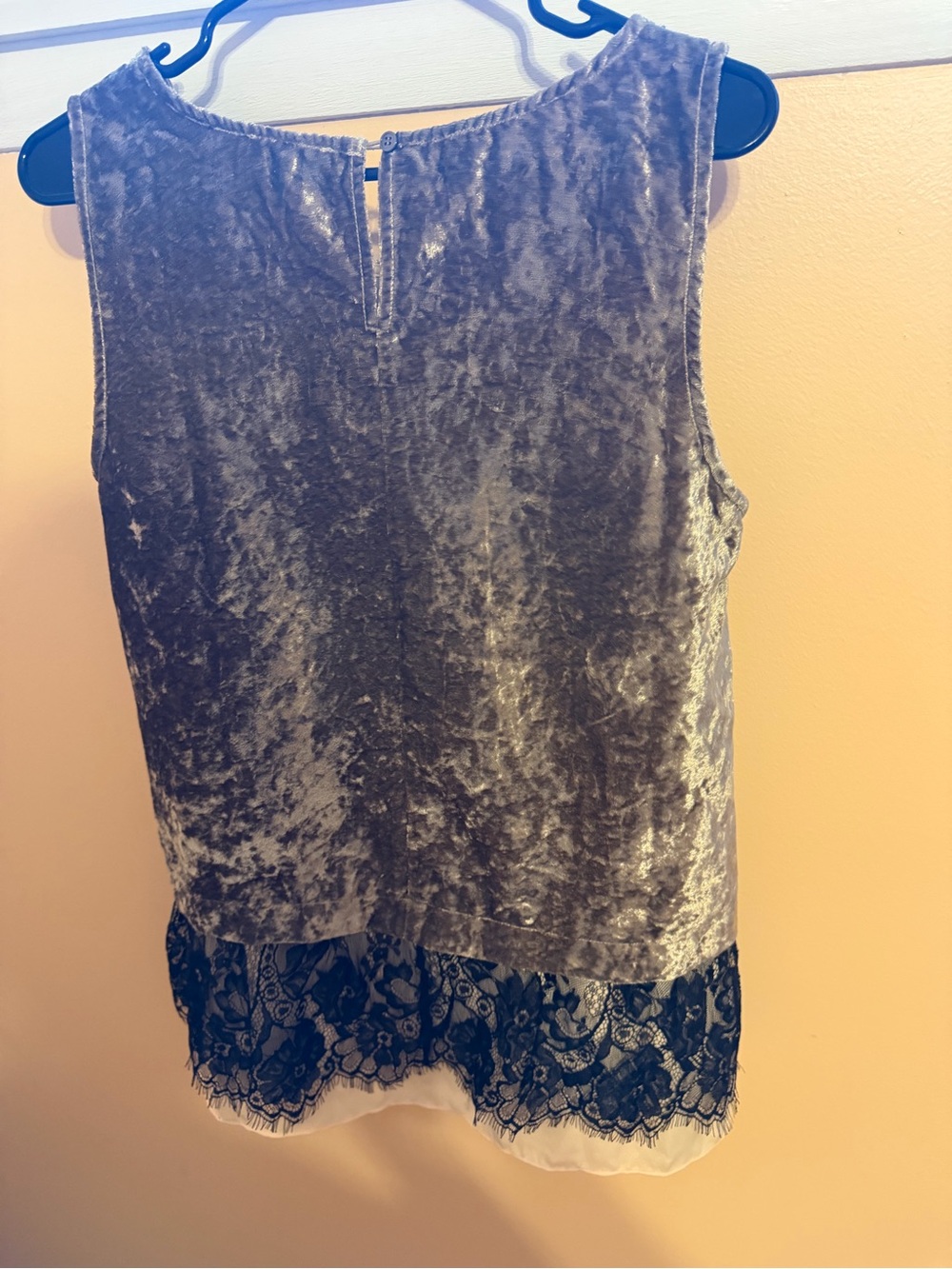 Women’s Velvet Lace-Trim Sleeveless Top - Gray